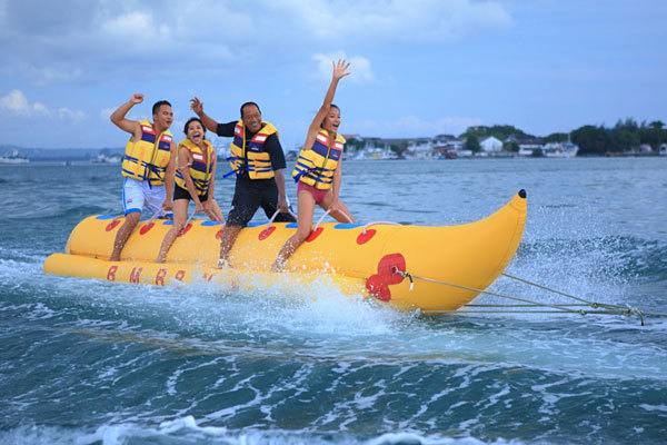 Банановая лодка (2 круга) Банановая лодка (2 круга)